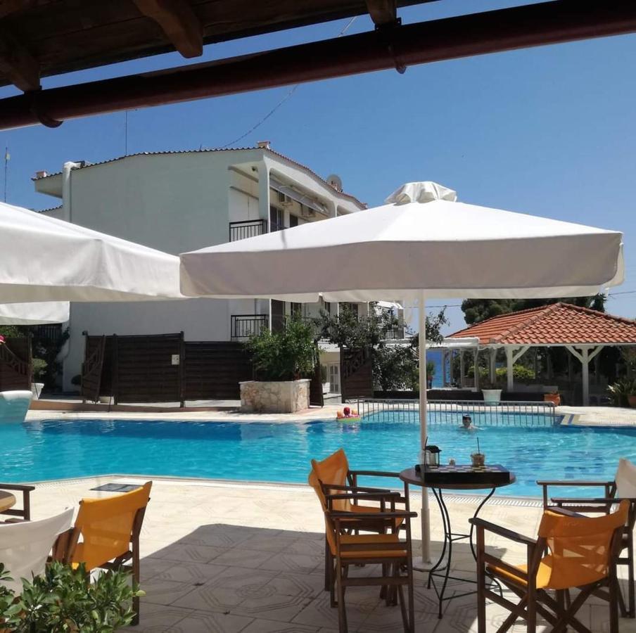 Aparthotel Amalthea Mola Kalyva Exterior foto